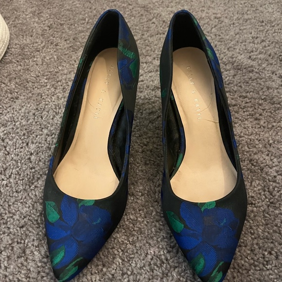 Kelly & Kelly gently used heels - Picture 2 of 4